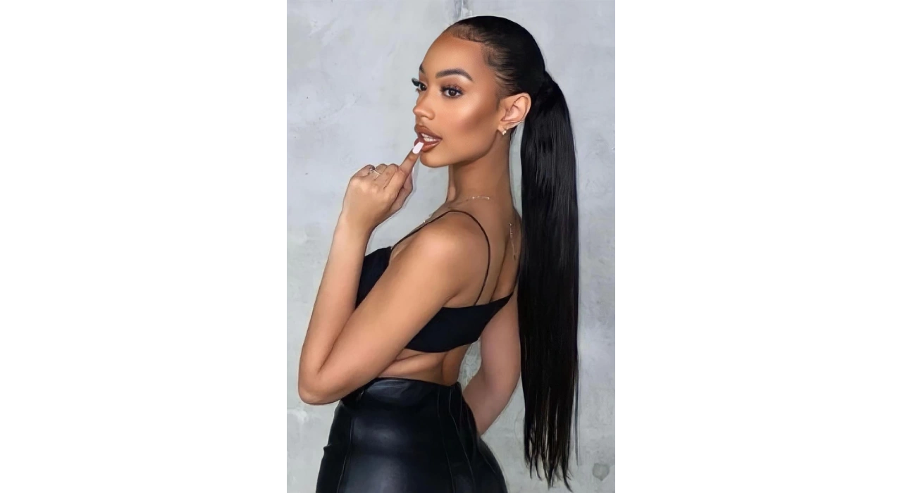 Siyah Renk Tokalı At Kuyruğu Saç