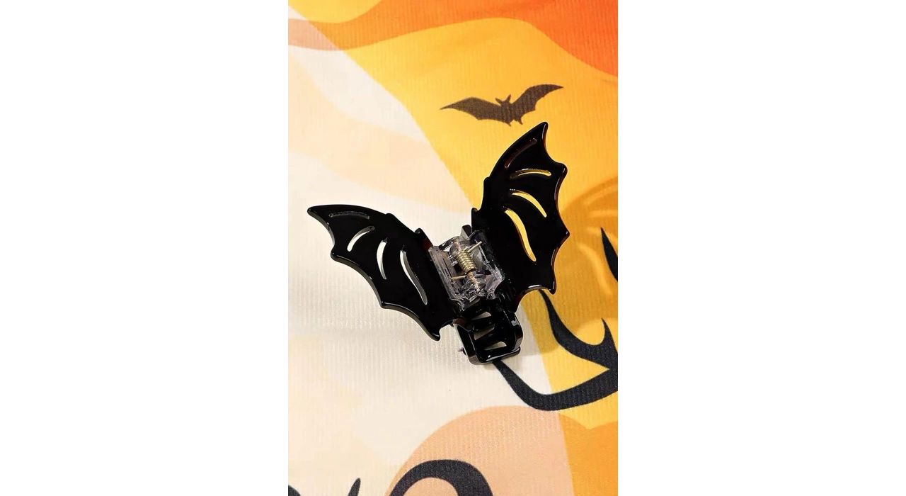 Siyah Renk Yarasa Figürlü Mandal Toka