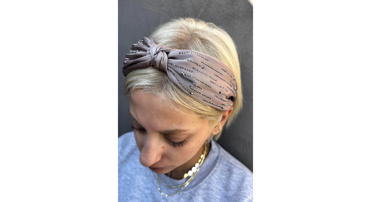 Vizon Renk Düğüm Detaylı Taşlı Taç