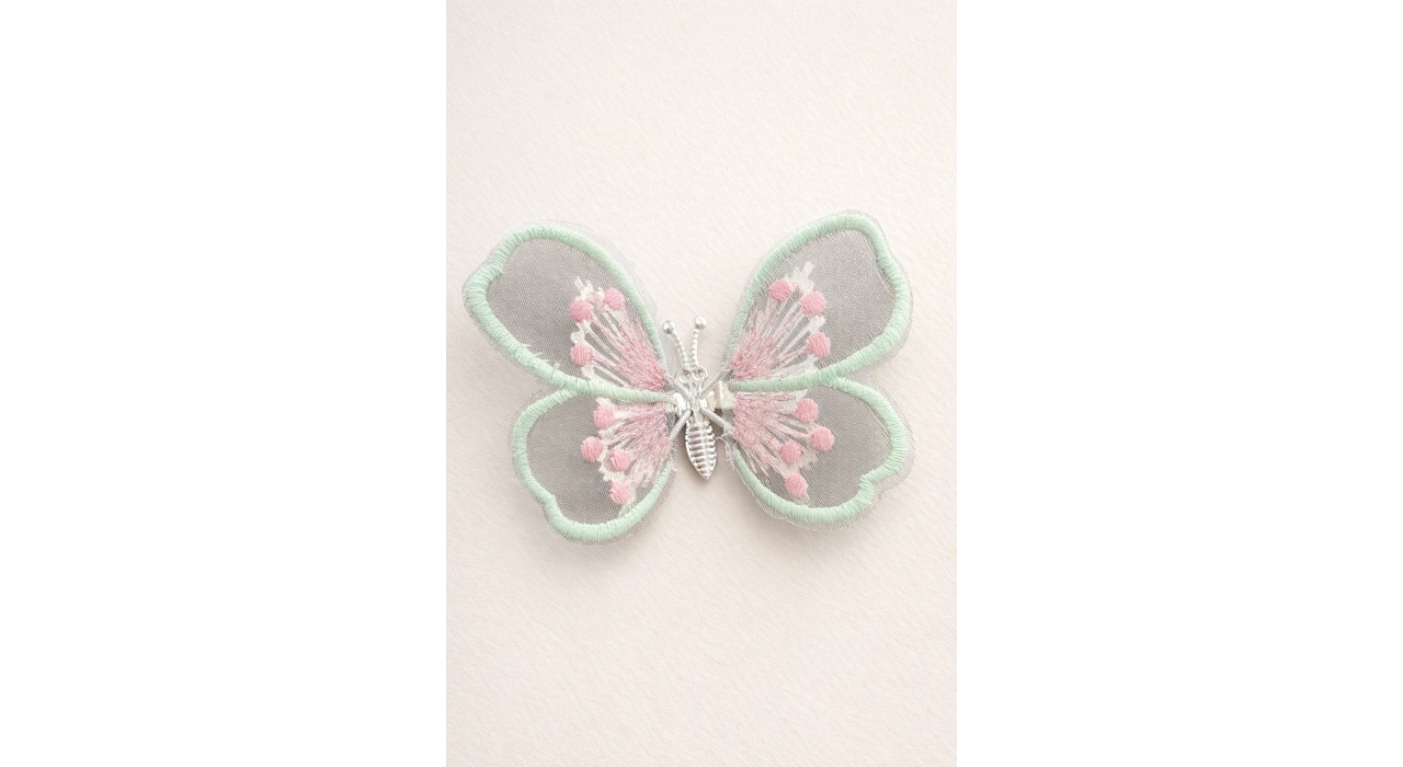 Yeşil Renk Kelebek Figürlü Yan Toka