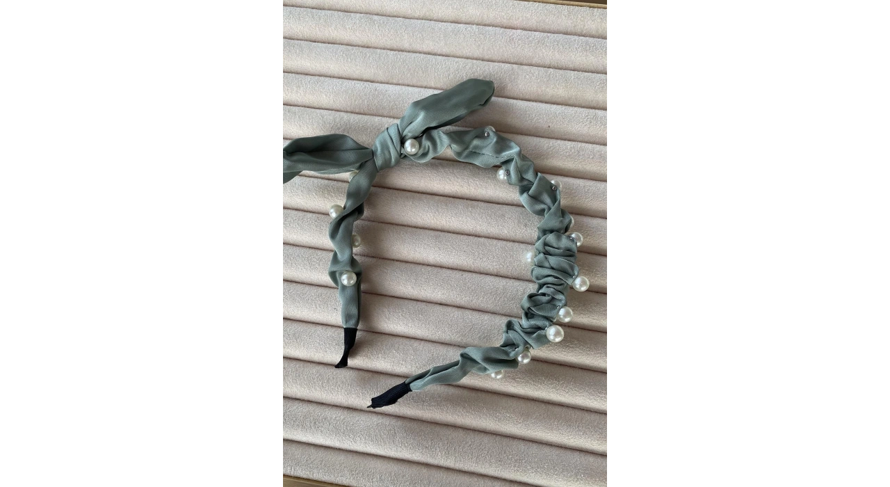 Yeşil Renk Kurdele Figürlü İnci Detaylı Taç