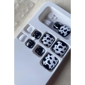 12li Beyaz Renk İnek Figürlü Ayak Takma Tırnak