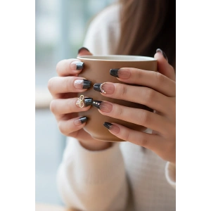 12li Pudra Ve Siyah Renk Jel Görünümlü Takma Tırnak (Yapıştırıcılı)