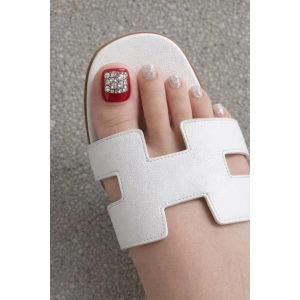 24 Adet Kırmızı Renk Taş Detaylı Ayak Takma Tırnak (Yapıştırıcılı)