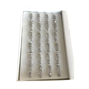 24lü Gümüş Renk Beştaş Detaylı Yüzük Set