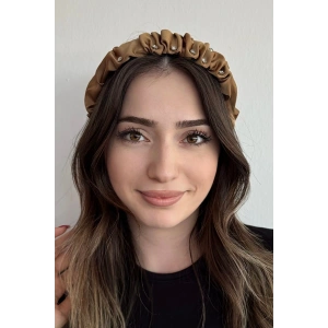 Açık Kahverengi Taş Detaylı Büzgülü Taç