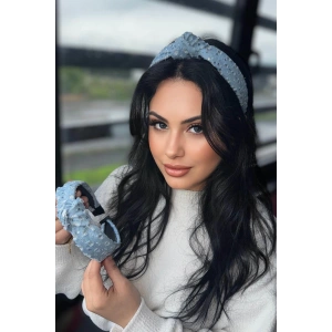 Açık Mavi Renk Kot Detaylı Taç