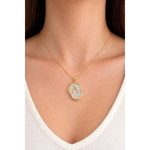 Altın Renk A Harf Taş Detaylı Çelik Kolye