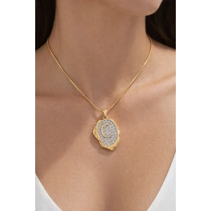 Altın Renk C Harf Taş Detaylı Çelik Kolye