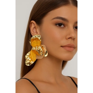 Altın Renk Çiçek Figürlü Tasarım Küpe (Çift)