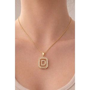 Altın Renk D Harf Taş Detaylı Çelik Kolye