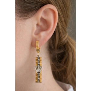 Altın Renk El Figürlü Çelik Küpe (Çift)