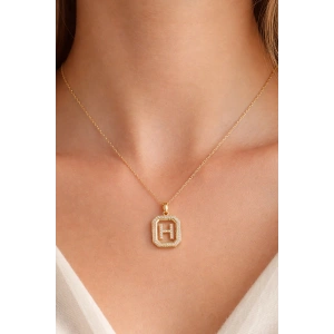 Altın Renk H Harf Taş Detaylı Çelik Kolye