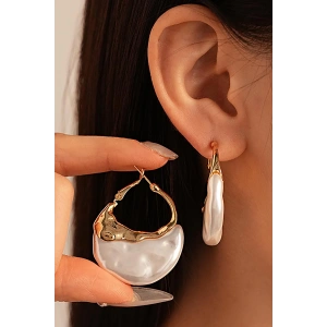 Altın Renk İnci Detaylı Küpe (Çift)