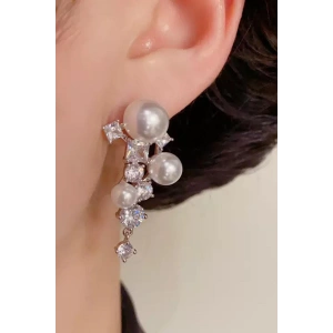 Altın Renk İnci Ve Taş Detaylı Küpe (Çift)