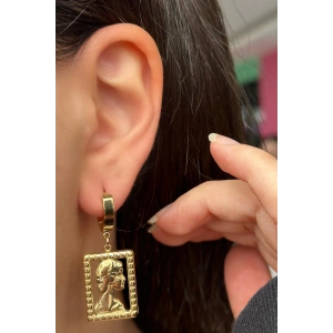 Altın Renk Kadın Figürlü Çelik Küpe (Çift)