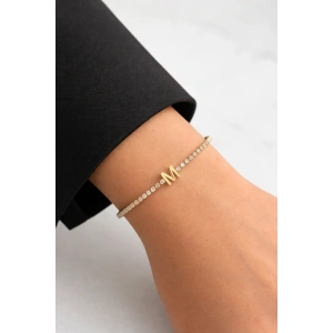 Altın Renk M Harfli Taş Detaylı Çelik Bileklik