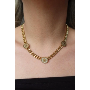 Altın Renk Madalyon Detaylı Çelik Kolye