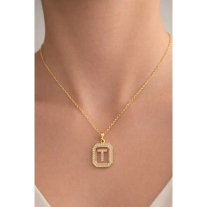 Altın Renk T Harf Taş Detaylı Çelik Kolye