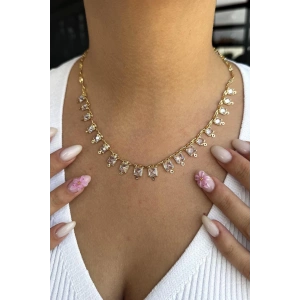 Altın Renk Taş Detaylı Kolye