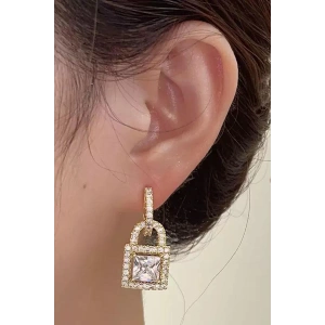 Altın Renk Taş Detaylı Küpe (Çift)