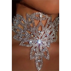 Altın Renk Taş Detaylı Tasarım Kolye