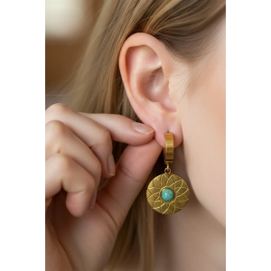 Altın Renk Yeşil Taş Detaylı Çelik Küpe (Çift)