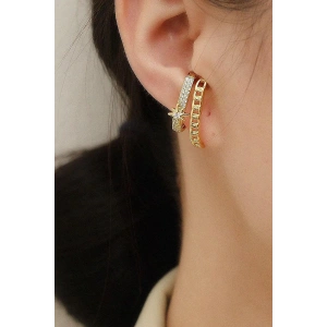 Altın Renk Yıldız Figürlü Taş Detaylı Ear Cuff (Tek)