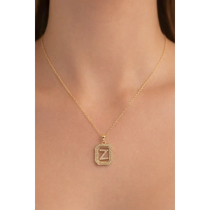 Altın Renk Z Harf Taş Detaylı Çelik Kolye