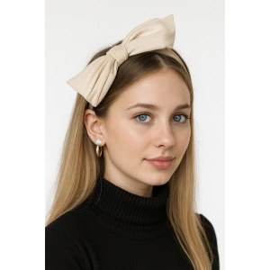 Bej Renk Kurdele Figürlü Taç