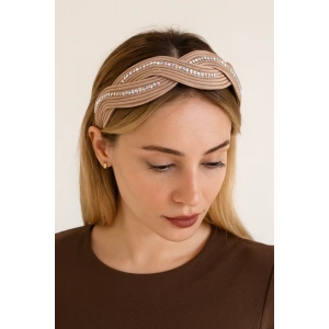 Bej Renk Taş Detaylı Taç