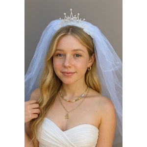 Beyaz Renk Duvak Detaylı Bride To Be Tacı