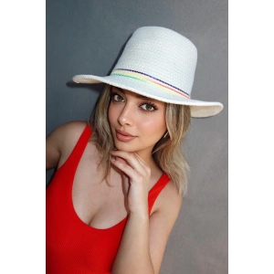 Beyaz Renk Hasır Şapka