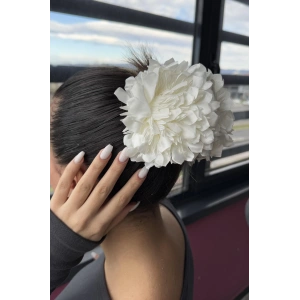 Beyaz Renk Kasımpatı Çiçeği Detaylı Mandal Toka