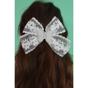 Beyaz Renk Kelebek Figürlü Dantel Kurdele Pens Toka