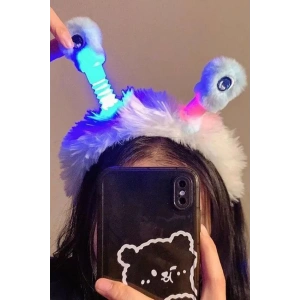 Beyaz Renk Kulakları Oynayan Işıklı Peluş Taç