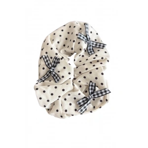 Beyaz Renk Kurdele Ve Puantiye Figürlü Simit Toka