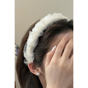 Beyaz Renk Taş Detaylı Taç