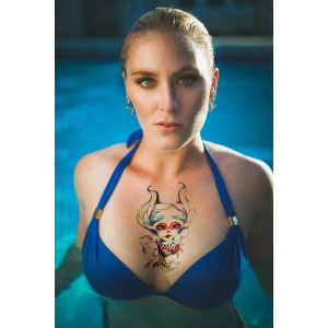 Geçici Kadın Modelli Dövme Tattoo