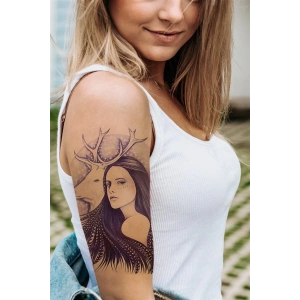 Geçici Kadın Modelli ve Geyik Dövme Tattoo