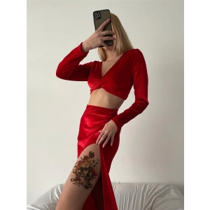 Geçici Kurukafa ve Çiçek Modelli Dövme Tattoo