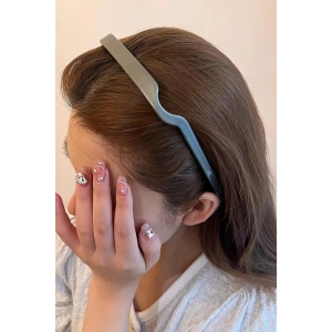 Gri Renk Gözlük Efekti Veren Taç