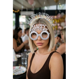 Gri Renk Happy Birthday Yazılı Gözlük Ve Taç