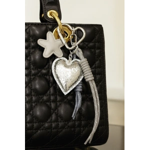 Gri Renk Kalp Ve Yıldız Figürlü Çanta Charm/ Anahtarlık