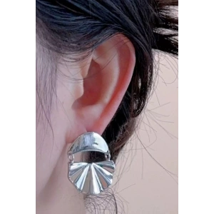 Gümüş Renk Çelik Küpe (Çift)