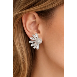 Gümüş Renk Çiçek Figürlü Küpe (Çift)