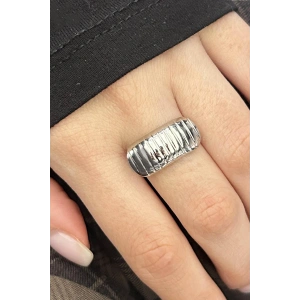 Gümüş Renk Çizgi Detaylı Ayarlanabilir Çelik Yüzük