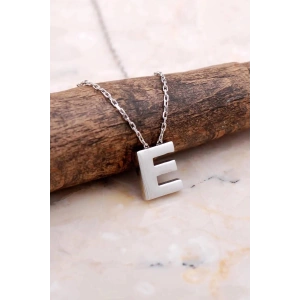 Gümüş Renk E Harf Çelik Kolye