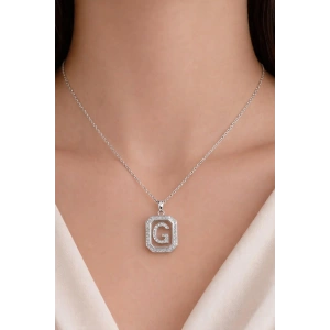 Gümüş Renk G Harf Taş Detaylı Çelik Kolye