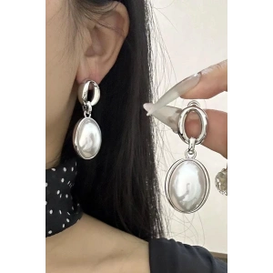 Gümüş Renk İnci Detaylı Küpe (Çift)